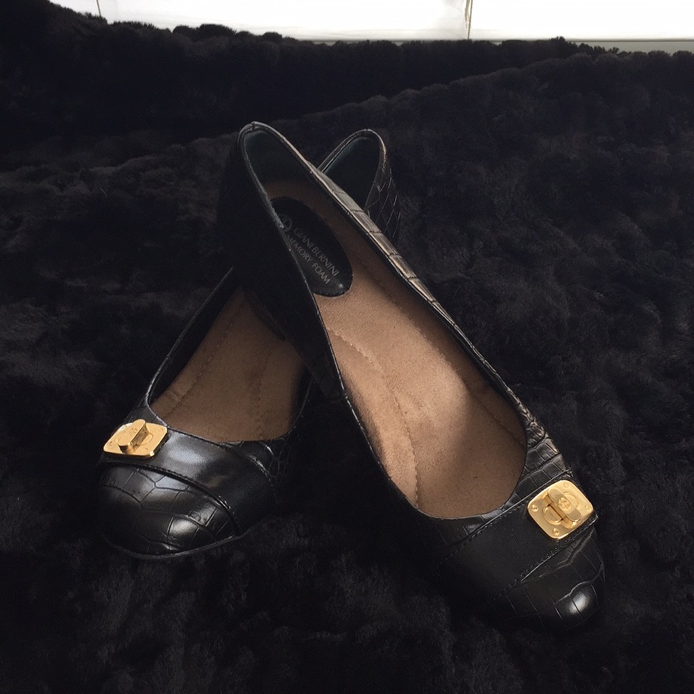 Giani Bernini Black Croc Print Pumps